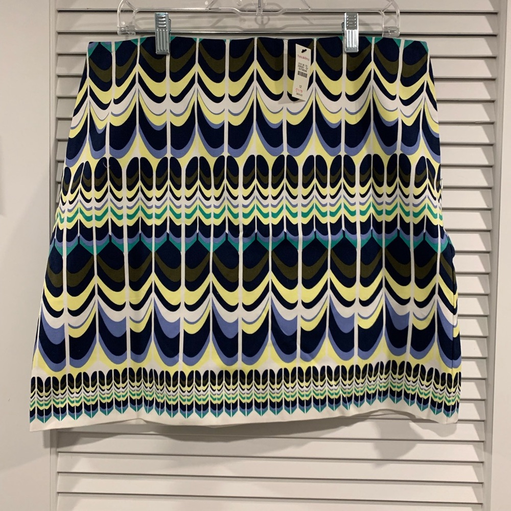NWT Talbots Graphic Skirt Sz 12